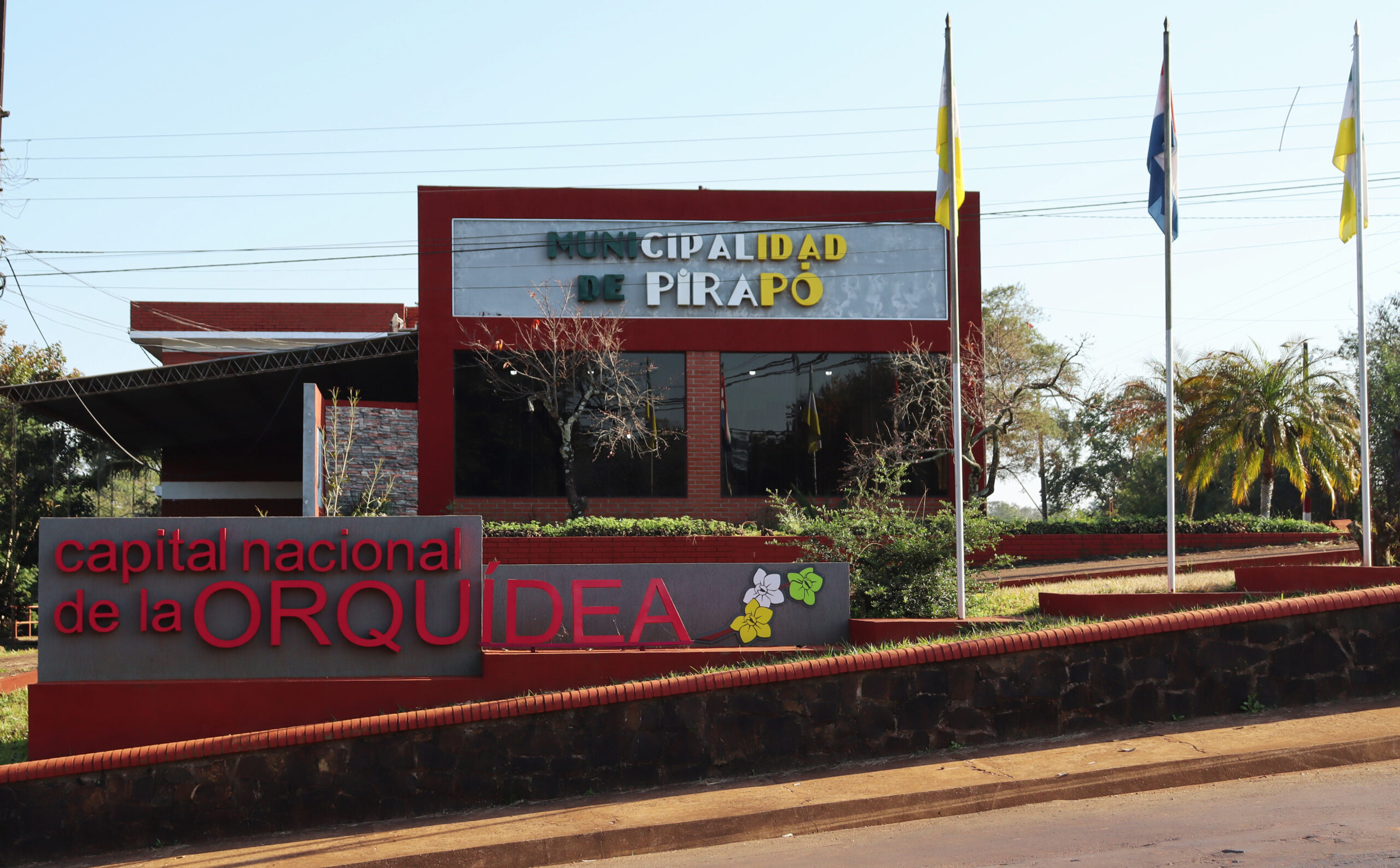 Fachada Principal - Municipalidad de Pirapó