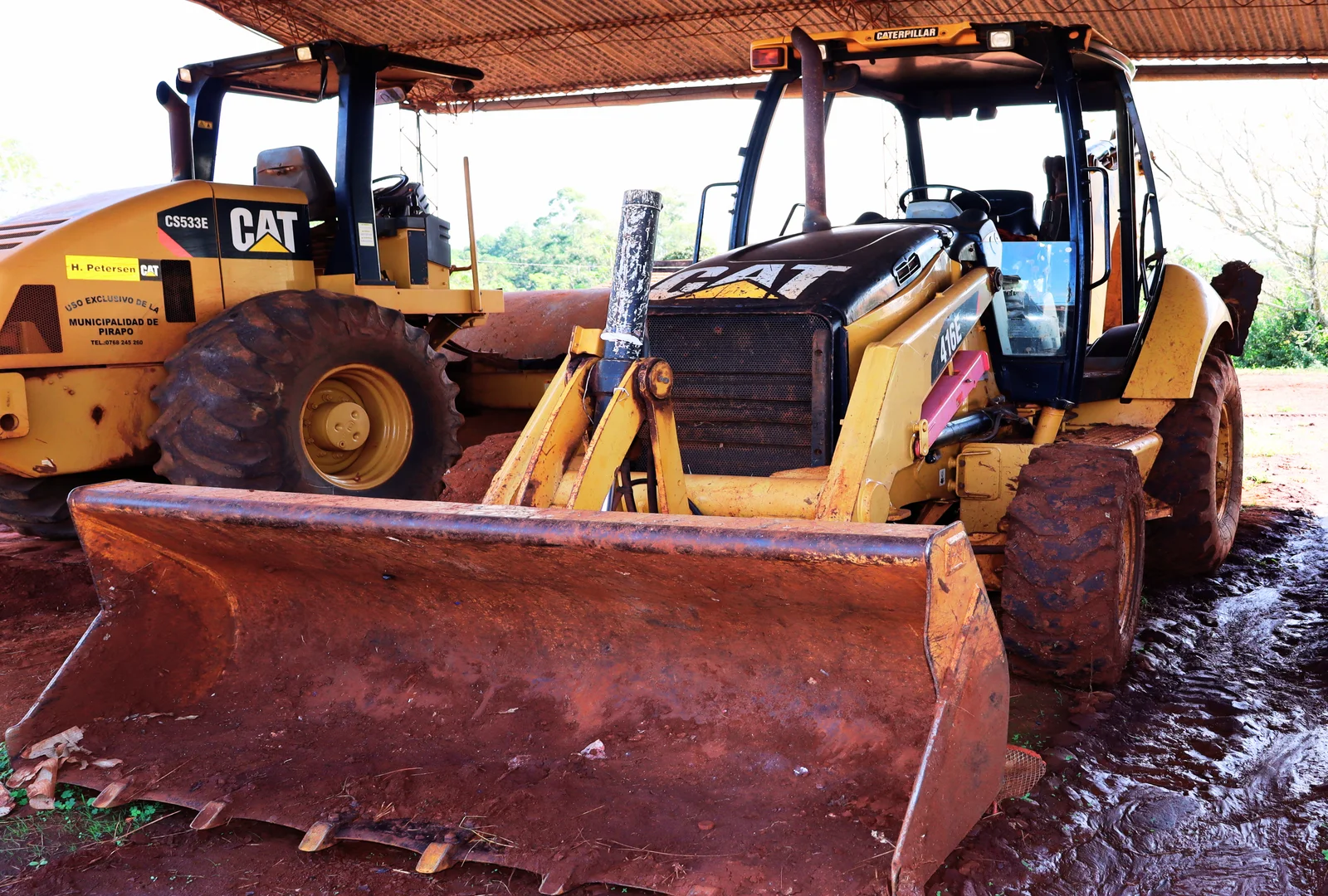 Retroexcavadora Caterpillar Modelo 416E