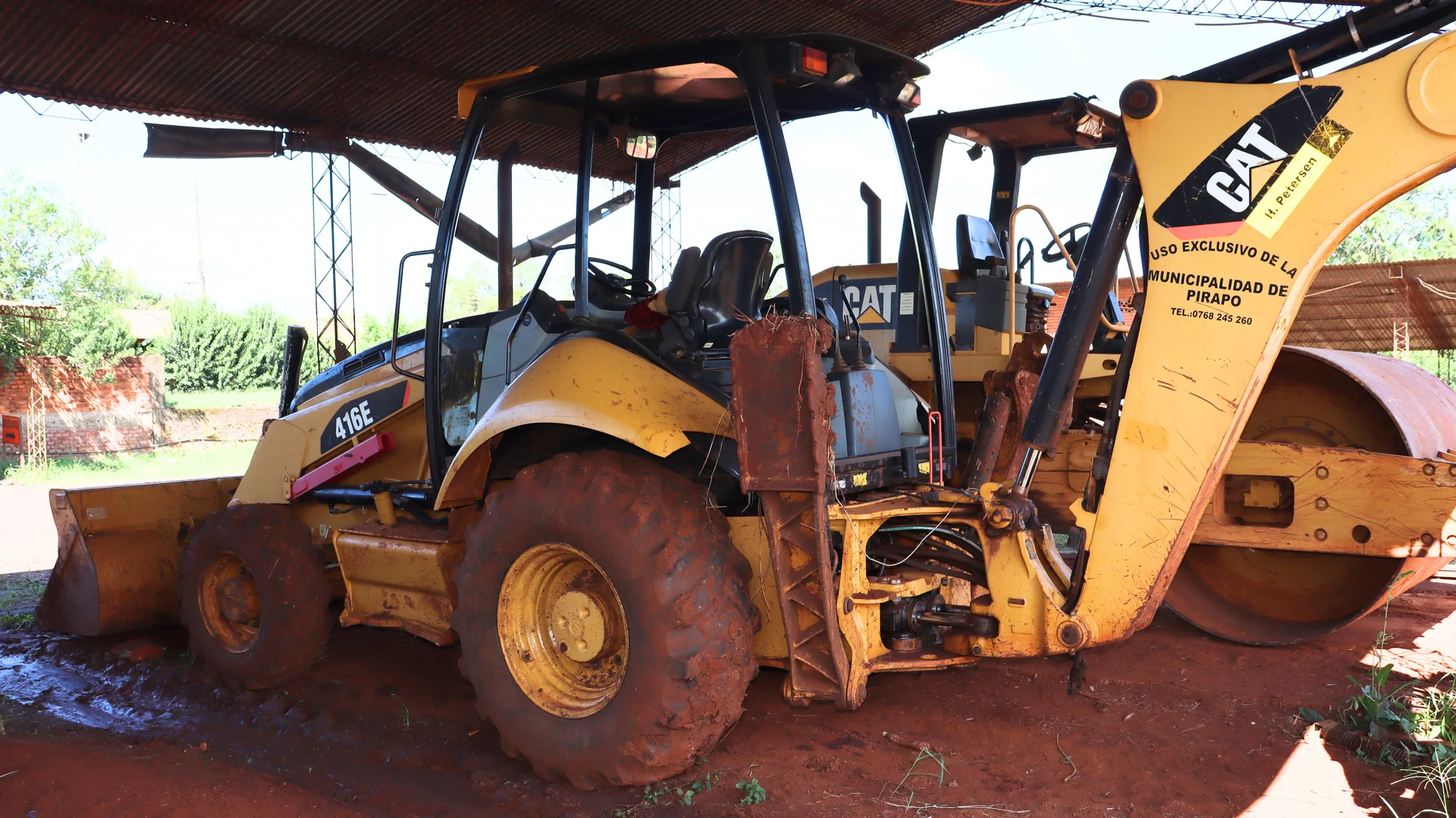Retroexcavadora Caterpillar Modelo 416E